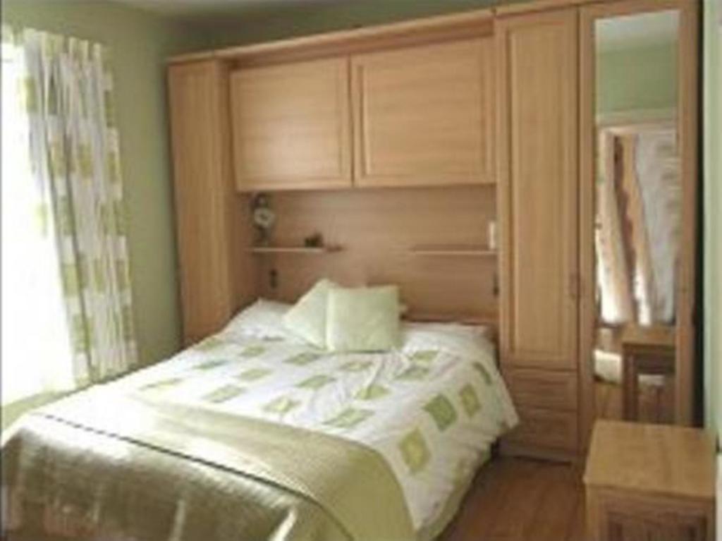 Bed and Breakfast Beechwood House Нью-Кі Номер фото